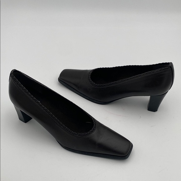 Stuart weitzman leather brown pump shoe women 6.5AA pull on vintage Y2K event - Picture 1 of 14